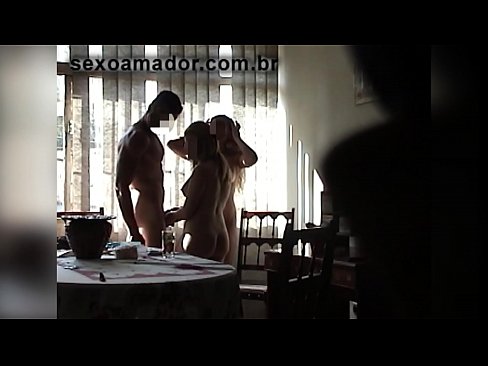 ❤️ Szexbarátok meghívnak egy óriásembert és egy édeshármast vele ️ Szuper szex at hu.rex-porn-com.ru ❌